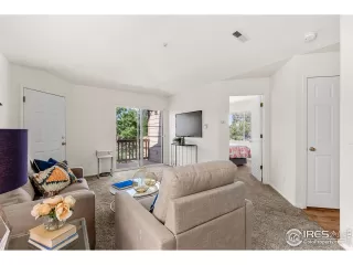 Photo #3: 914792 Listing