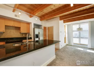 Photo #6: 914805 Listing