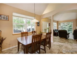 Photo #5: 914818 Listing