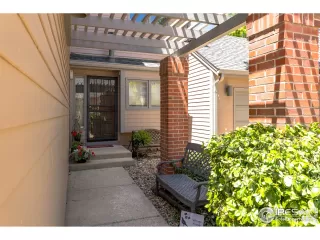 Photo #2: 914861 Listing