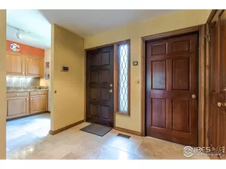 Photo #3: 914861 Listing