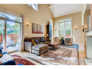 Photo #5: 914864 Listing