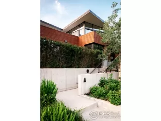 Photo #1: 914910 Listing