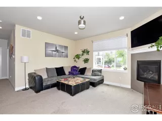 Photo #5: 914946 Listing