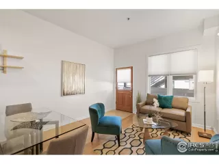 Photo #2: 914991 Listing 