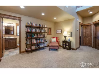 Photo #5: 915041 Listing