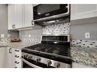 Photo #6: 915061 Listing 