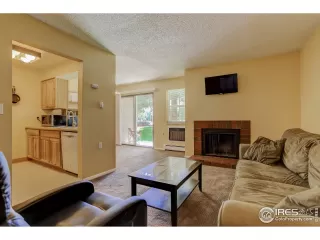 Photo #4: 915094 Listing