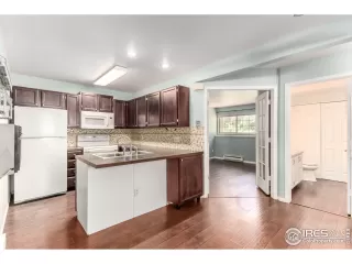 Photo #6: 915119 Listing