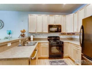 Photo #6: 915139 Listing 