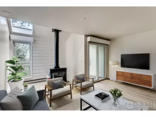 Photo #1: 915151 Listing