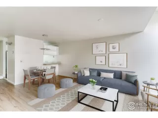 Photo #2: 915151 Listing