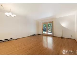 Photo #2: 915186 Listing