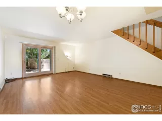 Photo #3: 915186 Listing