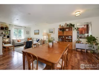 Photo #2: 915238 Listing