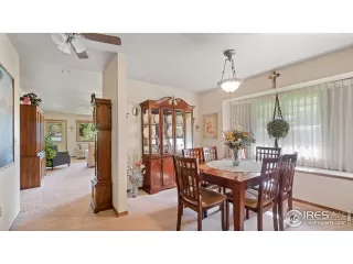 Photo #6: 915337 Listing