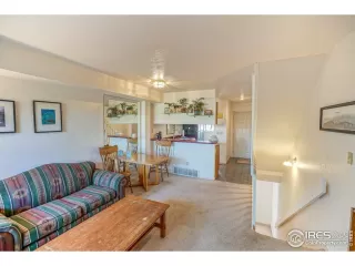 Photo #4: 915424 Listing