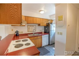 Photo #5: 915424 Listing
