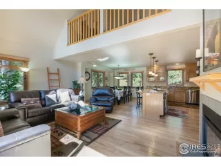 Photo #3: 915429 Listing