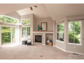 Photo #5: 915533 Listing