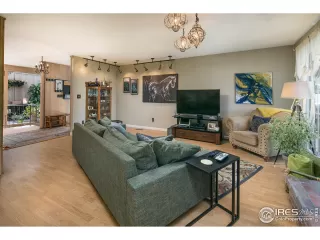 Photo #4: 915577 Listing