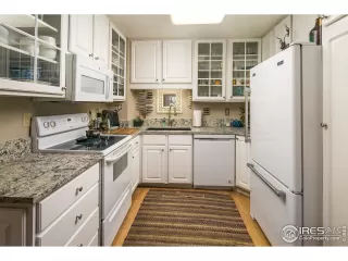 Photo #6: 915577 Listing