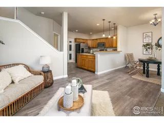 Photo #4: 915584 Listing