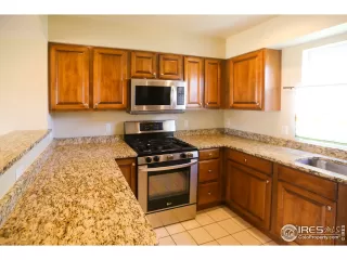 Photo #6: 915589 Listing