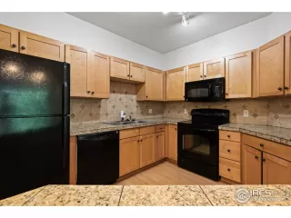 Photo #6: 915601 Listing