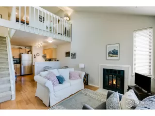 Photo #4: 915612 Listing 