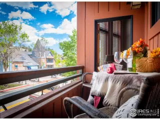 Photo #4: 915628 Listing