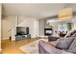 Photo #2: 915646 Listing 