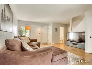 Photo #3: 915646 Listing 