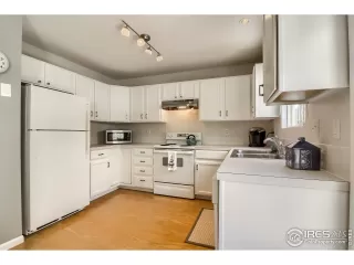 Photo #5: 915646 Listing 