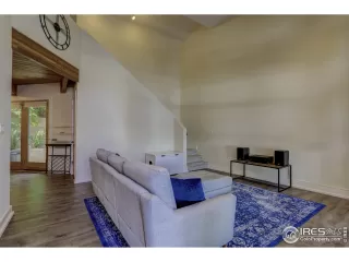 Photo #6: 915668 Listing 