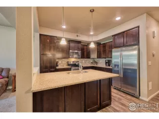 Photo #4: 915686 Listing 