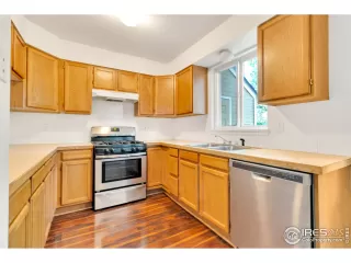 Photo #3: 915757 Listing