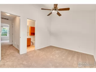 Photo #5: 915757 Listing