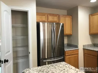 Photo #2: 915789 Listing