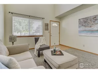 Photo #2: 915820 Listing