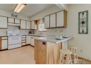 Photo #5: 915820 Listing