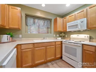 Photo #6: 915848 Listing