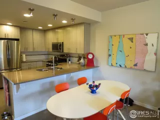 Photo #2: 915854 Listing