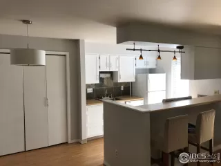 Photo #2: 915888 Listing