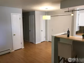 Photo #4: 915888 Listing