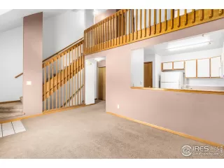 Photo #2: 915898 Listing