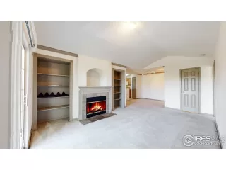 Photo #5: 915909 Listing