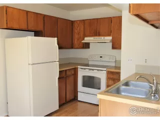 Photo #5: 915938 Listing 