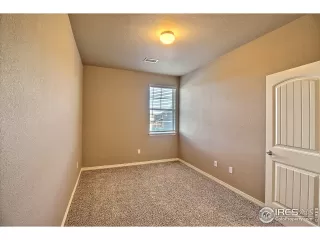 Photo #4: 915953 Listing 