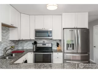 Photo #4: 915964 Listing